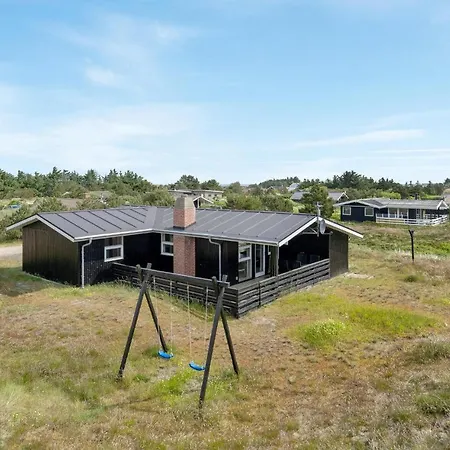 3 Bedroom Amazing In Hvide Sande Bjerregård